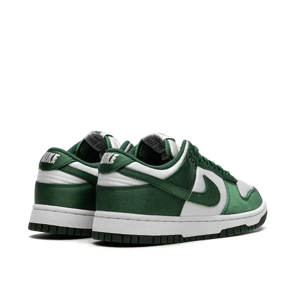 Nike Dunk Low "Gréng Satin"
