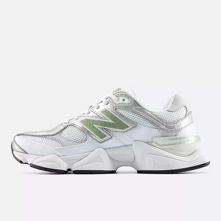 New Balance 9060 Bílá s oreganem